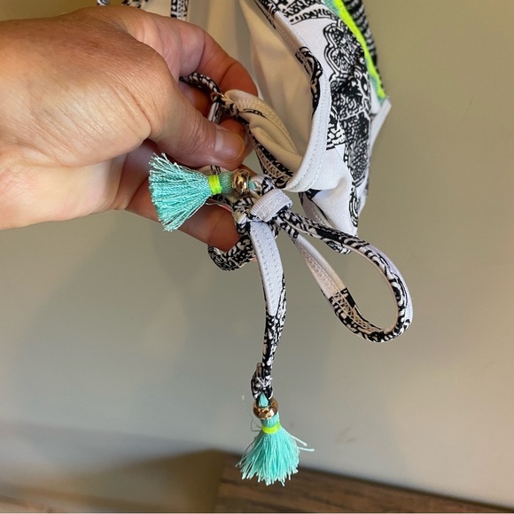 Victorias Secret Bikini Top Black Floral Bali Wave Mesh High Neck Crop Small S - Picture 5 of 15